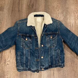 Sherpa Fleece-lined Jean Jacket